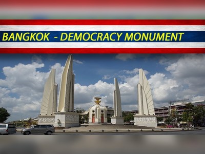 อนุสาวรีย์ประชาธิปไตย (Democracy Monument) - amazingthailand.org