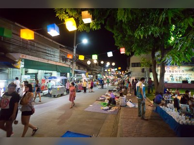 ถนนคนเดินปากแพรก - amazingthailand.org