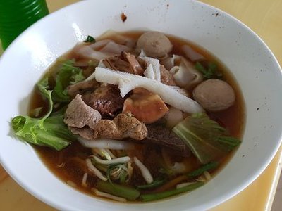 Rod Yiem Beef Noodle Soup - amazingthailand.org