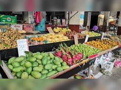 ตลาดผักและผลไม้ศิริกรณ์ - amazingthailand.org
