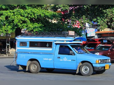 รถสองแถวสีฟ้า - amazingthailand.org