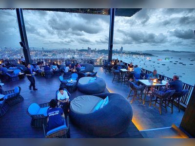 ร้าน Horizon Rooftop Restaurant & Bar, Hilton Pattaya - amazingthailand.org