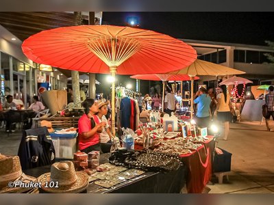 หลาดปล่อยของ (Phuket Indy Market) - amazingthailand.org
