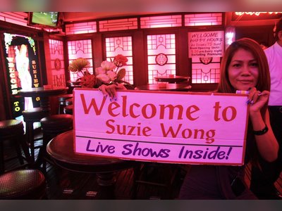 บาร์ Suzie Wong - amazingthailand.org