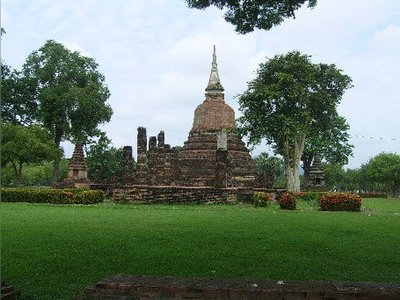 Wat Traphang Ngoen - amazingthailand.org