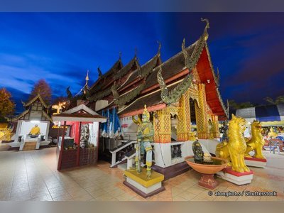Wat Phra That Doi Kham (Golden Temple) - amazingthailand.org