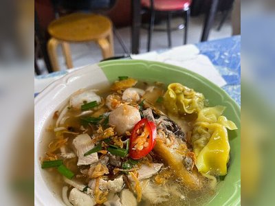 โกยูรหมี่ฮกเกี้ยน (Ko Yoon Hokien Noodle) - amazingthailand.org